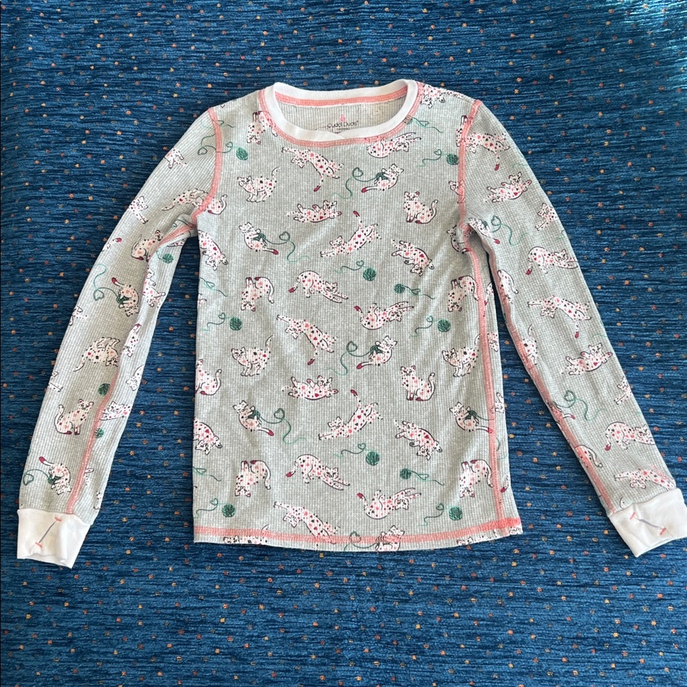 Cuddl Duds Kids thermal or pj set: top & bottoms w/ cat & ball of yarn print - Picture 3 of 8